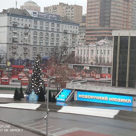 Двухкомнатная Квартира С Видом На Дворец Украина Kiev Ngoại thất bức ảnh