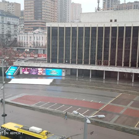 Двухкомнатная Квартира С Видом На Дворец Украина Kiev Ngoại thất bức ảnh